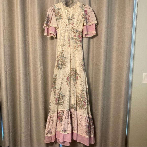 Vintage Gunne Sax Cream and Lavender Floral Maxi - Picture 1 of 3